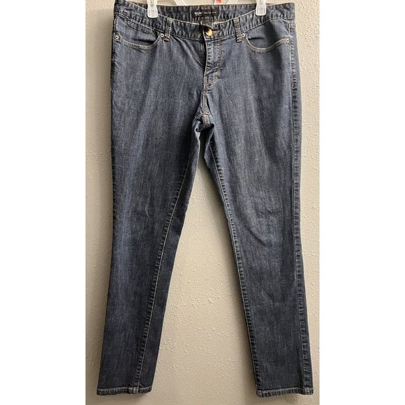 Mossimo Premium Denim Womens Blue Denim Jeans Size 14 5 pockets made in cambodia - Picture 1 of 9